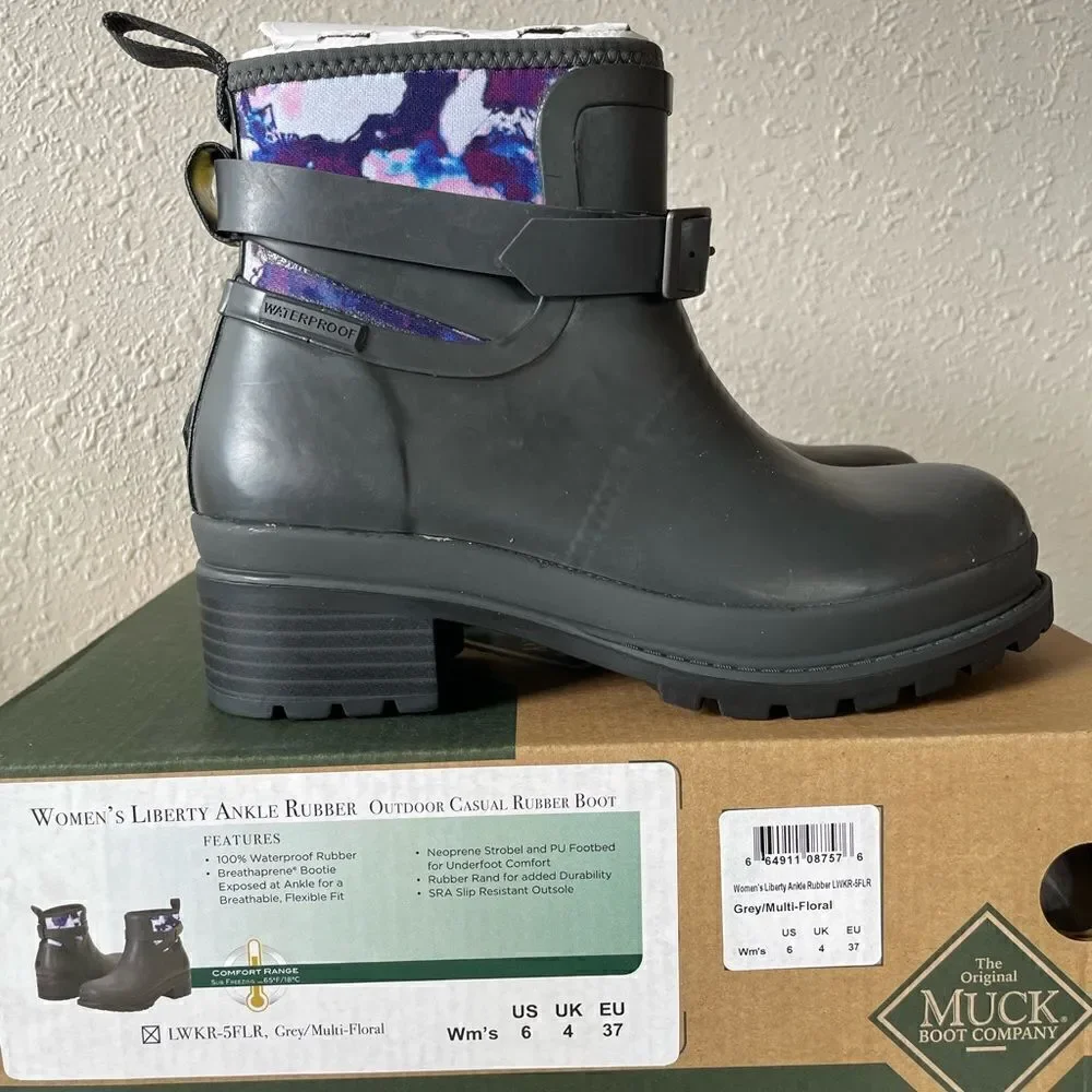 NIB Liberty Ankle Rubber Muck Boots Size 6